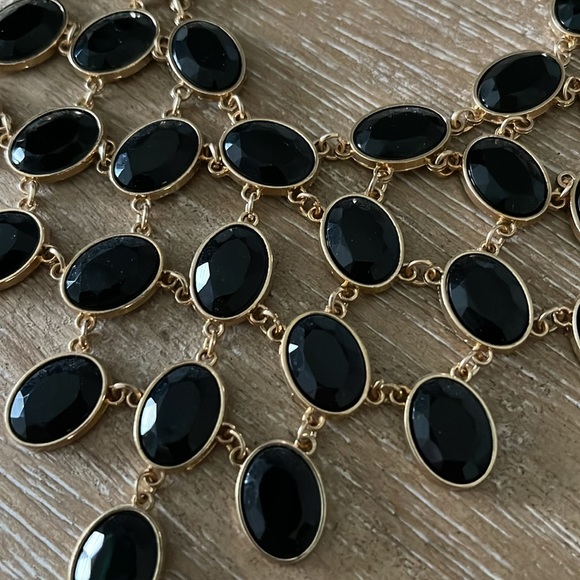 Fashion Jewelry Necklace - Picture 2 of 4